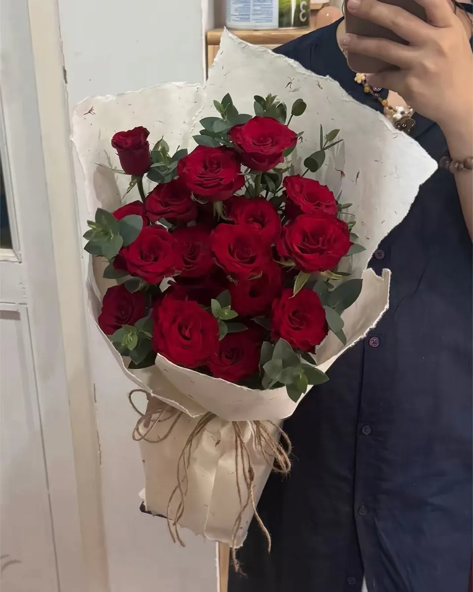 Bó 20 hồng đỏ - ảnh 1